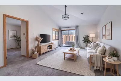 1377 W 18th Avenue, Oshkosh, WI 54902 - Photo 5