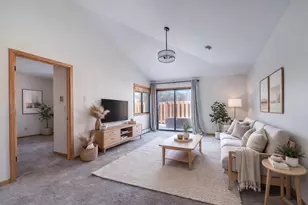 1377 W 18th Ave, Oshkosh, WI 54902 - Photo 5