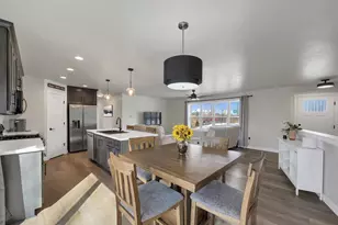 2039 Lone Grove Ave, Green Bay, WI 54303 - Photo 13