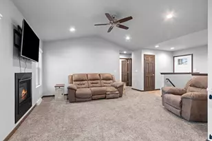 3200 S Weiler Rd, Kaukauna, WI 54130 - Photo 11