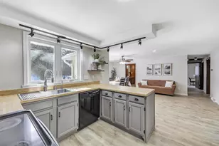 313 Steven Ct, Denmark, WI 54208 - Photo 13