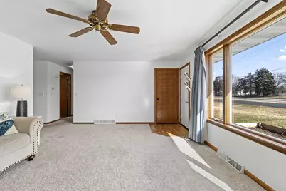 1501 N Lynndale Drive, Appleton, WI 54914 - Photo 7