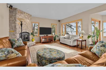 2740 Marine Drive, Oshkosh, WI 54901 - Photo 11