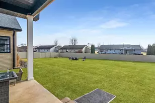 440 Kristy Lee Ct, Green Bay, WI 54311 - Photo 25