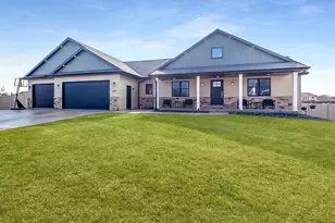 440 Kristy Lee Ct, Green Bay, WI 54311 - Photo 25