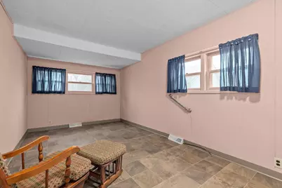 425 S Main Street, Iola, WI 54945 - Photo 9