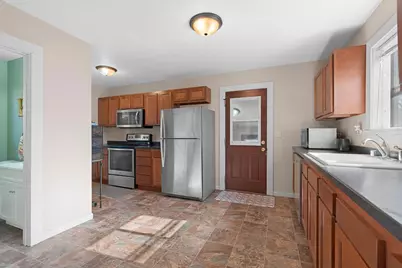 1214 Grand Street, Oshkosh, WI 54901 - Photo 9