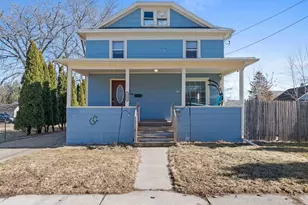 1214 Grand St, Oshkosh, WI 54901 - Photo 1