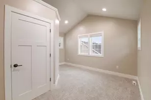 657 Black Earth Dr, De Pere, WI 54115 - Photo 49