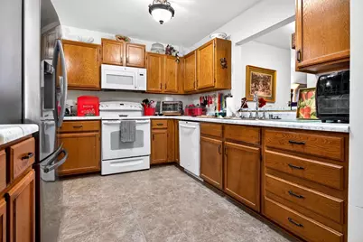 71 Spencer Village Court, Appleton, WI 54914 - Photo 5