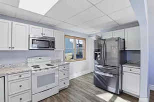 2023 Lincoln St, Two Rivers, WI 54241 - Photo 9