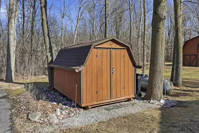 N8874 S Coop Road, Menasha, WI 54952 - Photo 21