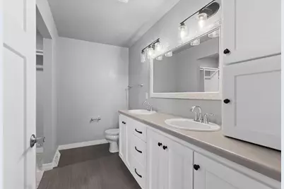 1748 Bridge Port Circle, De Pere, WI 54115 - Photo 11