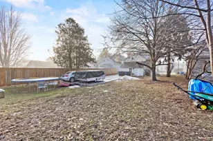 118 W 12th Ave, Oshkosh, WI 54902 - Photo 35