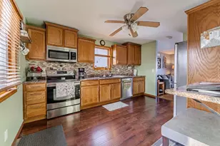 1775 Lombard Ave, Oshkosh, WI 54902 - Photo 3