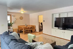 514 Clarke St, Waupaca, WI 54981 - Photo 5