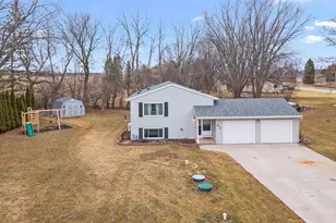 2012 Roberts Ave, Oshkosh, WI 54904 - Photo 35