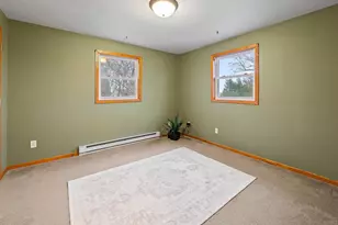 2012 Roberts Ave, Oshkosh, WI 54904 - Photo 15