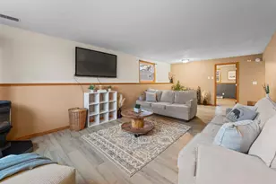 2012 Roberts Ave, Oshkosh, WI 54904 - Photo 19