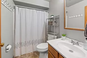 2012 Roberts Ave, Oshkosh, WI 54904 - Photo 17