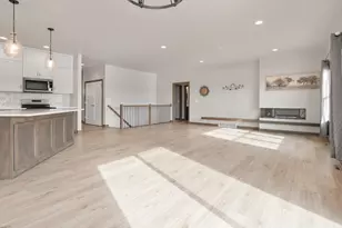 2513 Tipperary Trl, De Pere, WI 54115 - Photo 7