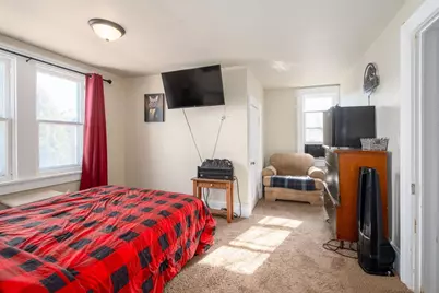 561 Bowen Street, Oshkosh, WI 54901 - Photo 13