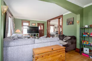 561 Bowen St, Oshkosh, WI 54901 - Photo 5