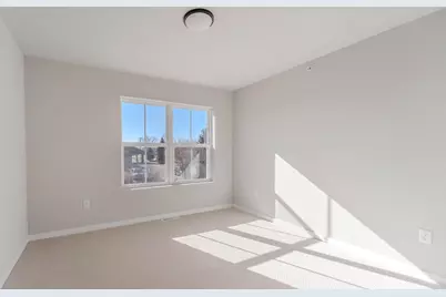 1084 W 20th Avenue, Oshkosh, WI 54902 - Photo 23