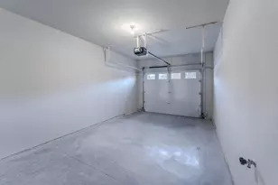 1084 W 20th Ave, Oshkosh, WI 54902 - Photo 23