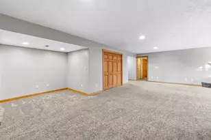 4175 Twilight Ct, Oshkosh, WI 54904 - Photo 29