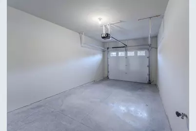 1080 W 20th Avenue, Oshkosh, WI 54902 - Photo 23