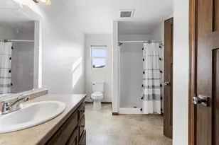 2135 W Melcorn Cir, De Pere, WI 54115 - Photo 27