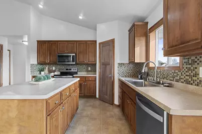 2135 W Melcorn Circle, De Pere, WI 54115 - Photo 17