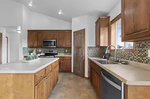 2135 W Melcorn Cir, De Pere, WI 54115 - Photo 17