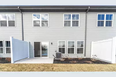 1076 W 20th Avenue, Oshkosh, WI 54902 - Photo 31