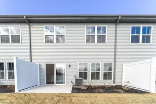 1076 W 20th Ave, Oshkosh, WI 54902 - Photo 31