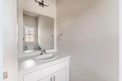 1076 W 20th Avenue, Oshkosh, WI 54902 - Photo 13