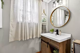 205 Avon St, New London, WI 54961 - Photo 17