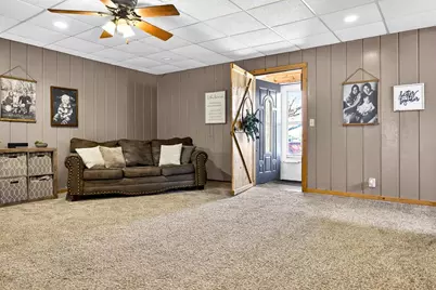 205 Avon Street, New London, WI 54961 - Photo 5