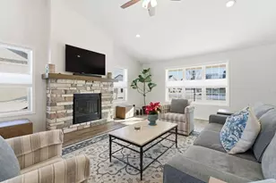 1365 Candlelight Ln, Fond du Lac, WI 54937 - Photo 11