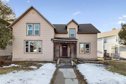 829 Pierce Avenue, Marinette, WI 54143 - Photo 1