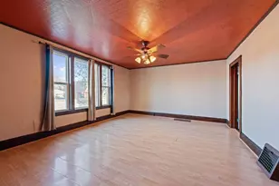 829 Pierce Ave, Marinette, WI 54143 - Photo 5