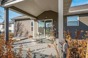 730 E Scott St, Omro, WI 54963 - Photo 3