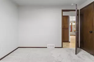 2540 Sun Terrace, Green Bay, WI 54311 - Photo 31