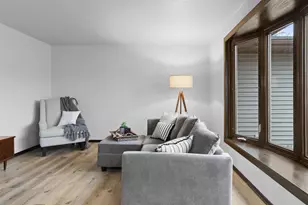 2540 Sun Terrace, Green Bay, WI 54311 - Photo 3