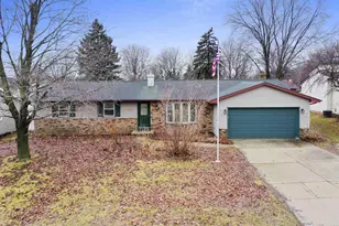 2540 Sun Terrace, Green Bay, WI 54311 - Photo 1