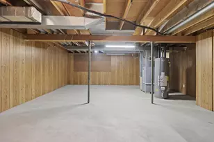 2540 Sun Terrace, Green Bay, WI 54311 - Photo 41