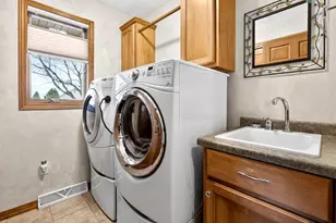 1868 Martingale Ln, Neenah, WI 54956 - Photo 23