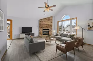 5366 Sand Beach Dr, Luxemburg, WI 54217 - Photo 9