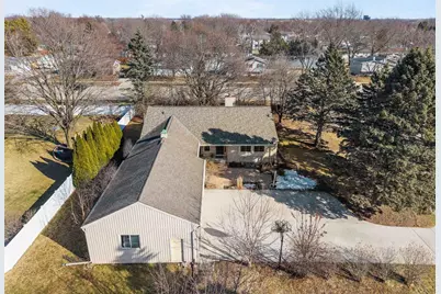 1101 Park Village Drive, Neenah, WI 54956 - Photo 55